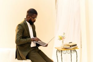 How to Write Proposals That Win Projects: Insider Tips from Top XtraInkom Freelancers